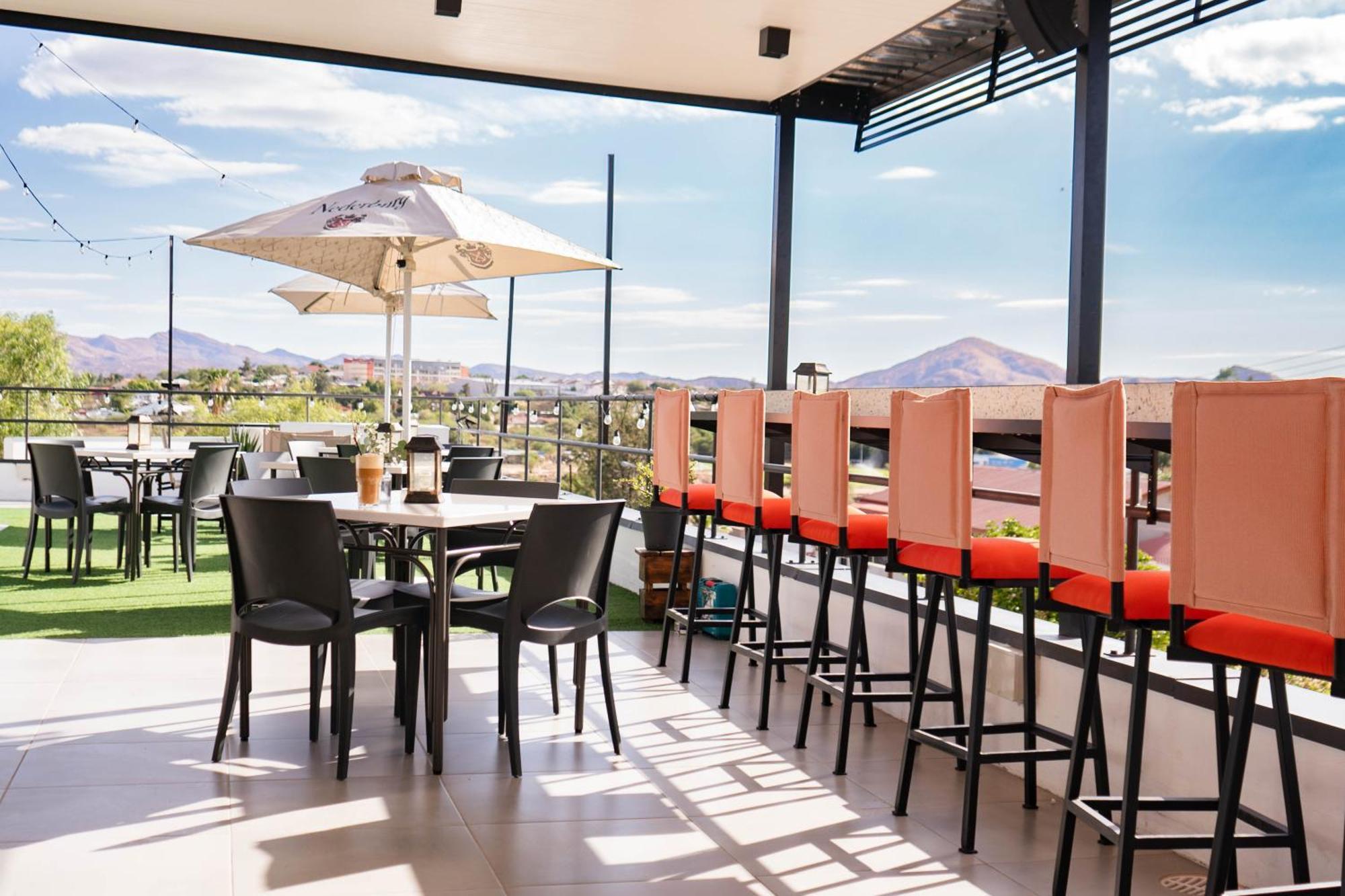Tate Village Windhoek Buitenkant foto